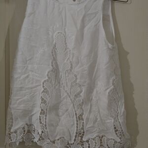 Mine White Lace Sleeveless Blouse